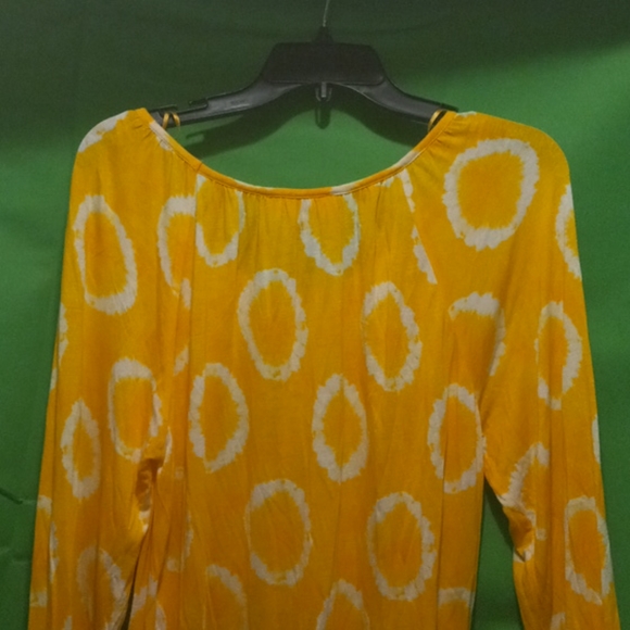 Top - Picture 3 of 4